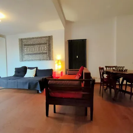 Casa Francesca Zona Gemelli Lägenhet